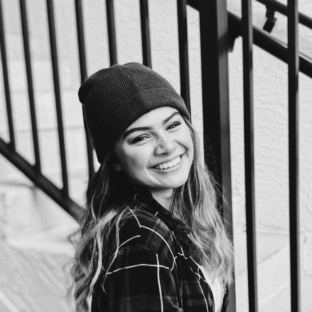 Meet your Posher, Izabella